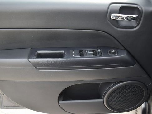 Used 2016 Jeep Compass Sport w/ Power Value Group image 14