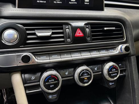 Used 2021 Genesis G70 2.0T image 59
