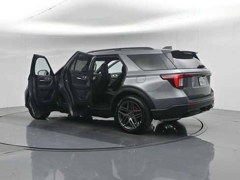 Used 2025 Ford Explorer ST-Line w/ Premium Package RWD image 37