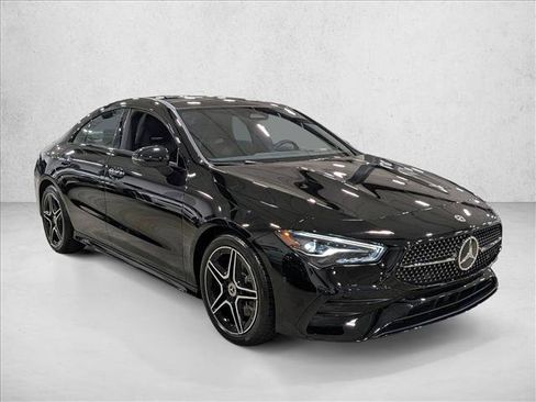 Used 2025 Mercedes-Benz CLA 250 image 3