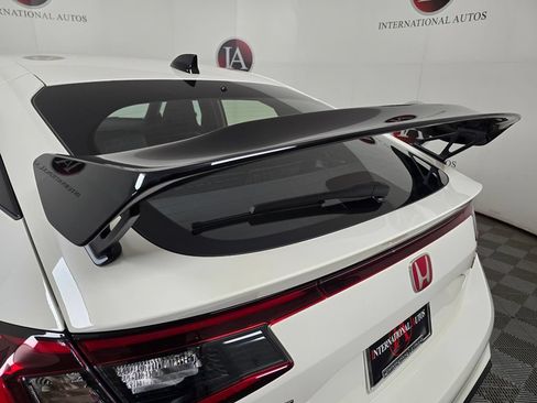 Used 2026 Honda Civic Type R image 10