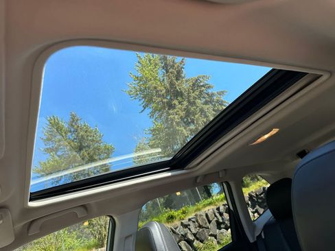 Used 2020 Subaru Forester Limited AWD/4WD image 18