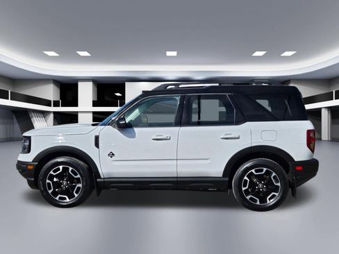 Used 2022 Ford Bronco Sport Outer Banks w/ Tech Package image 3