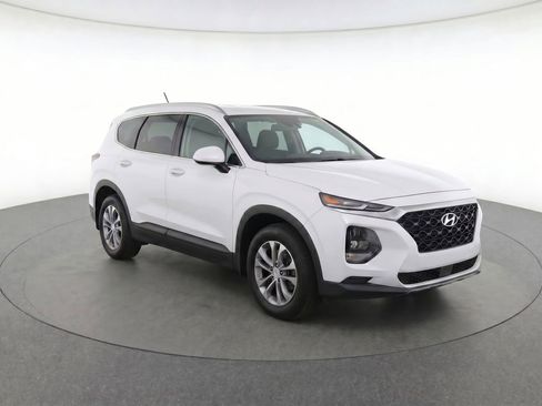 Used 2019 Hyundai Santa Fe SE FWD image 2