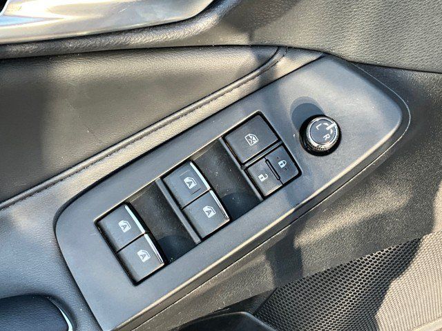 Used 2019 Toyota Avalon XLE w/ Moonroof Package FWD image 26