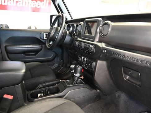 Used 2018 Jeep Wrangler Unlimited Sport S AWD/4WD image 15