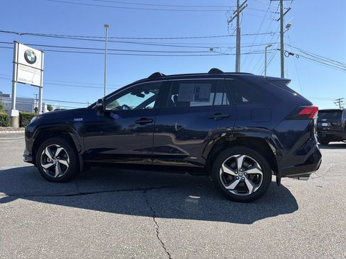 Used 2024 Toyota RAV4 SE w/ Weather & Moonroof Package AWD/4WD image 11