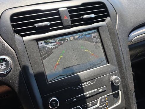 Used 2019 Ford Fusion SE w/ Equipment Group 151A FWD image 25