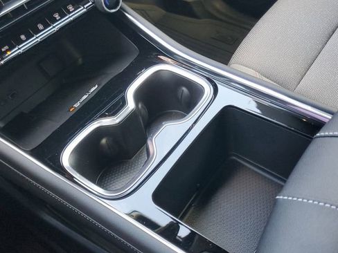 New 2025 Chevrolet Traverse LT w/ LPO, Floor Liner Package image 11