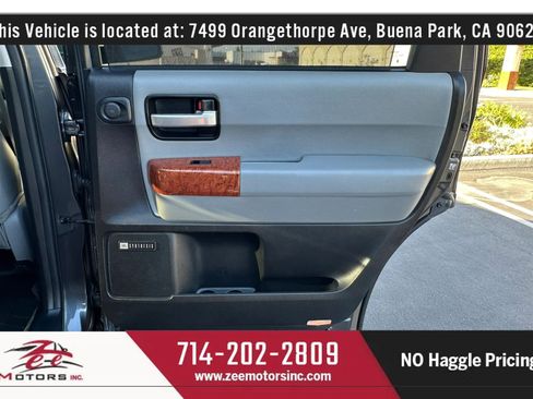 Used 2019 Toyota Sequoia Platinum w/ Carpet Mat Package (TMS) AWD/4WD image 66