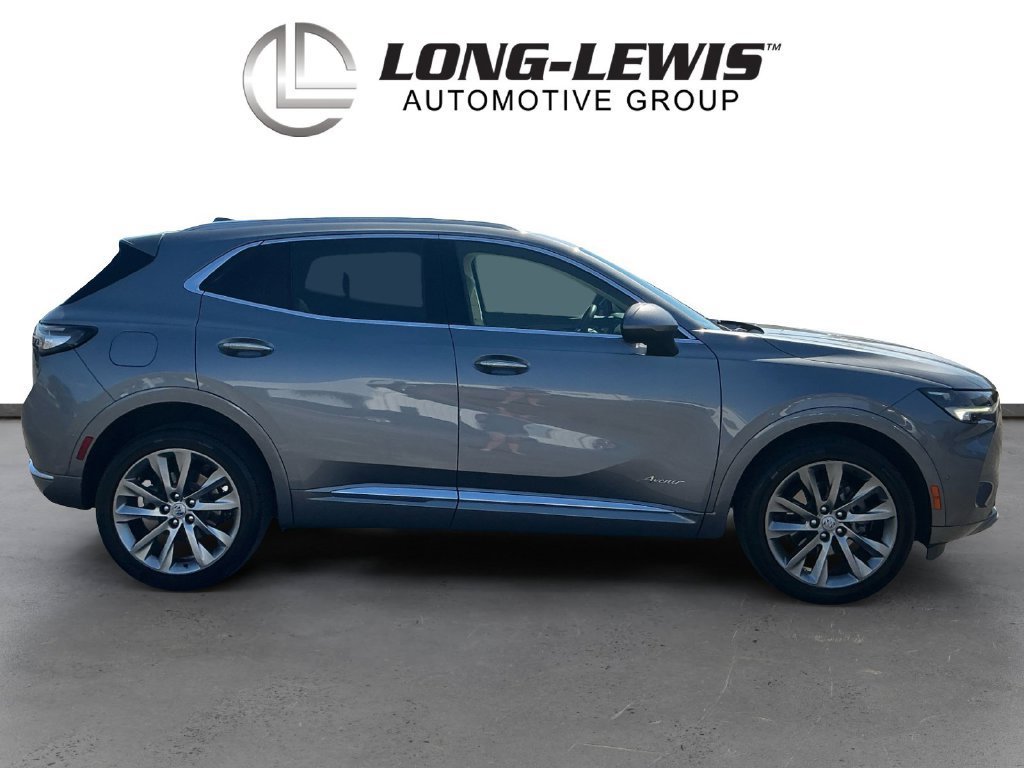 Used 2022 Buick Envision Avenir w/ Technology Package II FWD image 8