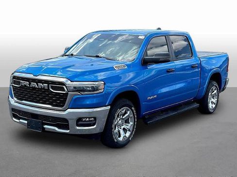 Used 2025 RAM 1500 Big Horn AWD/4WD image 3
