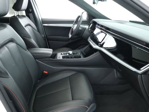 Used 2024 Jeep Wagoneer Launch Edition image 23