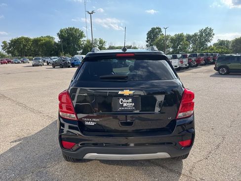 Used 2017 Chevrolet Trax LT w/ Driver Confidence Package AWD/4WD image 3