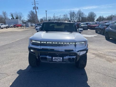 New 2025 GMC Hummer EV 2X w/ LPO, Roof Cross Rail Package image 9