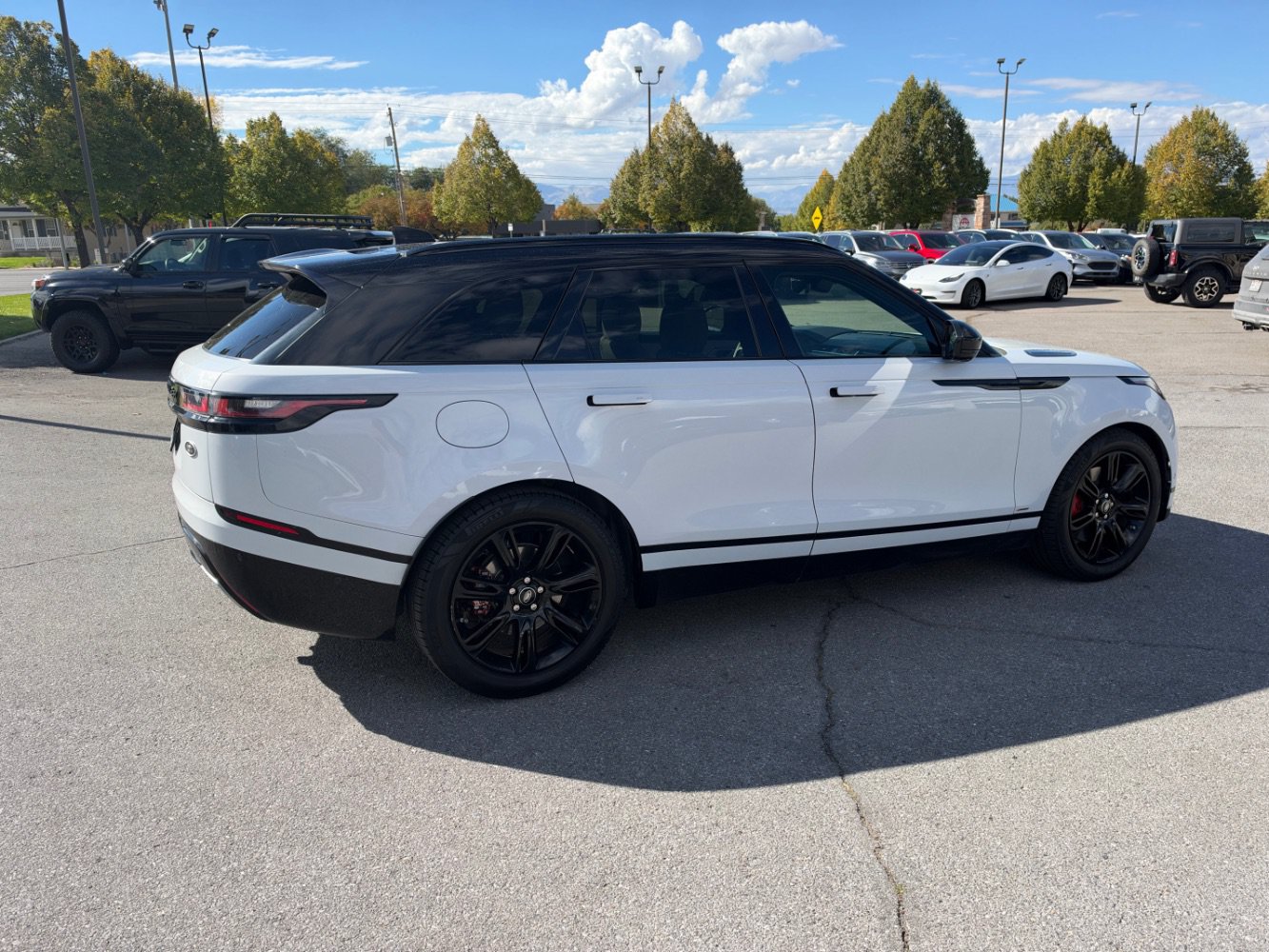 Used 2021 Land Rover Range Rover Velar R-Dynamic S AWD/4WD image 5