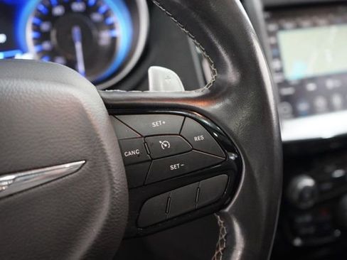 Used 2022 Chrysler 300 S image 24