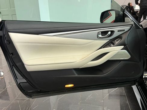 Used 2019 INFINITI Q60 Red Sport 400 w/ Proactive Package image 7