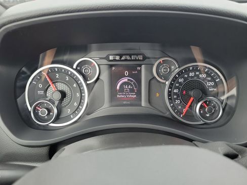 New 2026 RAM 2500 Big Horn AWD/4WD image 9