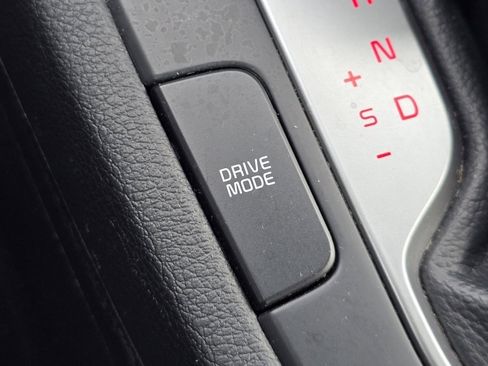 Used 2020 Kia Forte LXS image 13