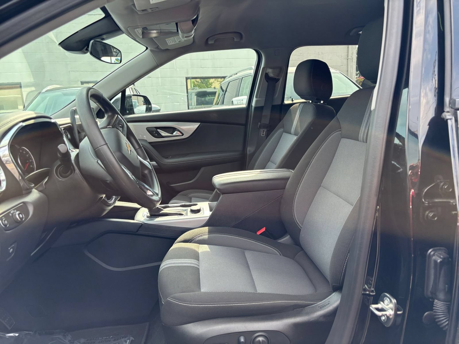 Used 2026 Chevrolet Blazer LT FWD image 27