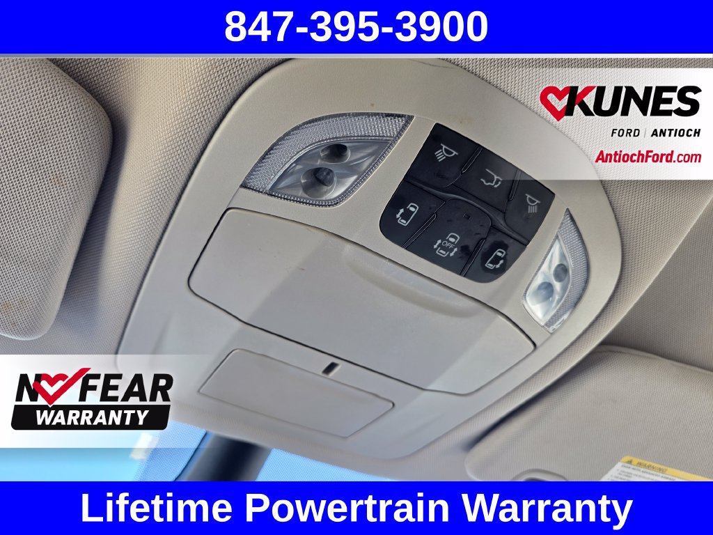 Used 2023 Chrysler Voyager LX FWD image 53