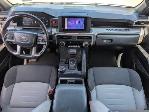 Used 2024 Toyota Tacoma TRD Off-Road AWD/4WD image 4