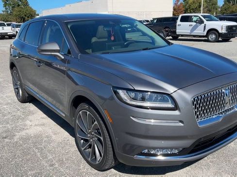 Used 2023 Lincoln Nautilus Reserve w/ Equipment Group 202A image 18