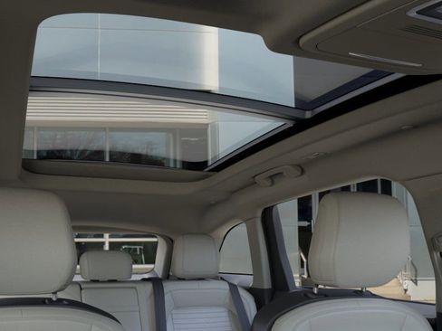 New 2026 Lincoln Nautilus Reserve w/ Jet Appearance Package image 22