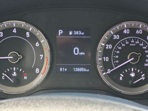 Used 2021 Hyundai Venue w/ Cargo Package FWD image 23