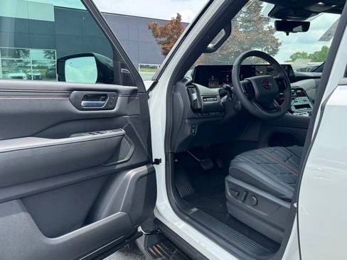 New 2025 Nissan Armada PRO-4X image 14