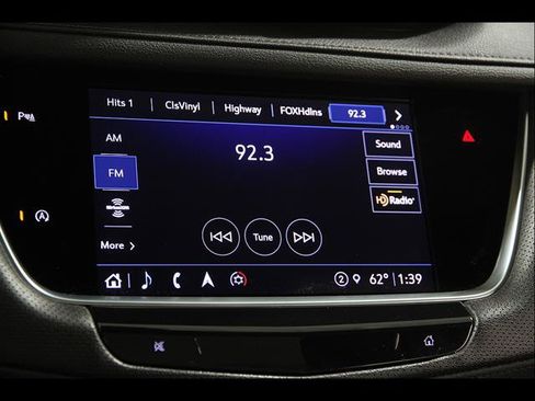 Used 2022 Cadillac XT5 Premium Luxury AWD/4WD image 11