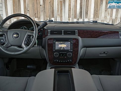 Used 2013 Chevrolet Tahoe LTZ AWD/4WD image 17
