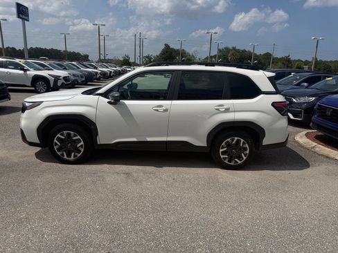 Used 2026 Subaru Forester Premium AWD/4WD image 10