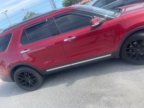 Used 2017 Ford Explorer Limited AWD/4WD image 10