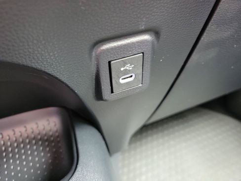 Used 2025 Toyota Corolla LE FWD image 27