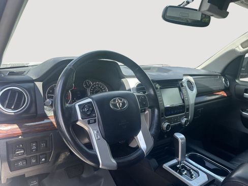 Used 2017 Toyota Tundra Limited w/ Limited Premium Package AWD/4WD image 11