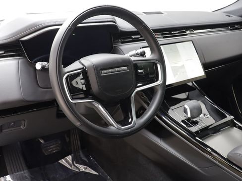 Certified 2025 Land Rover Range Rover Sport SE AWD/4WD image 7