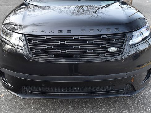 Used 2024 Land Rover Range Rover Velar S image 14