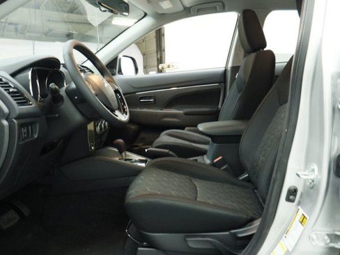New 2026 Mitsubishi Outlander Sport LE AWD/4WD image 6