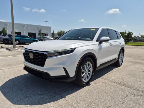 Certified 2025 Honda CR-V EX image 2