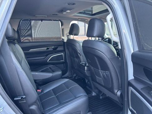 Used 2021 Kia Telluride EX w/ EX Premium Package AWD/4WD image 11