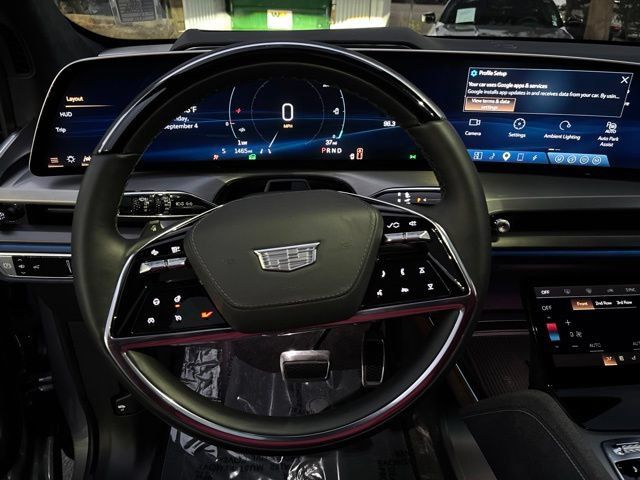 Certified 2026 Cadillac Vistiq Premium Luxury AWD/4WD image 16