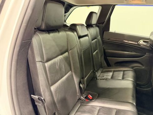 Used 2013 Jeep Grand Cherokee Altitude image 23