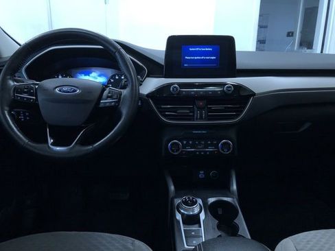 Used 2021 Ford Escape SE w/ SE Sport Appearance Package AWD/4WD image 10