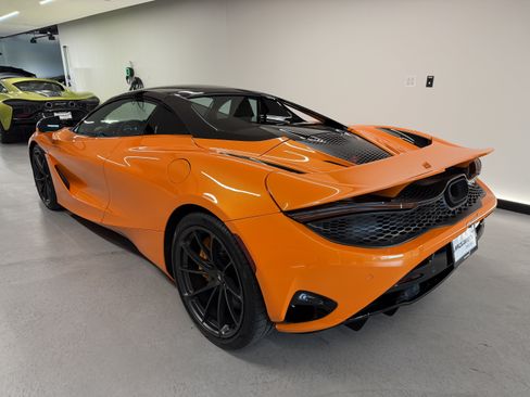 New 2027 McLaren 750S Spider RWD image 3