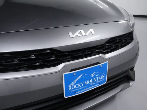 Used 2024 Kia Forte LXS image 9