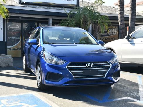 Used 2019 Hyundai Accent SE FWD image 1