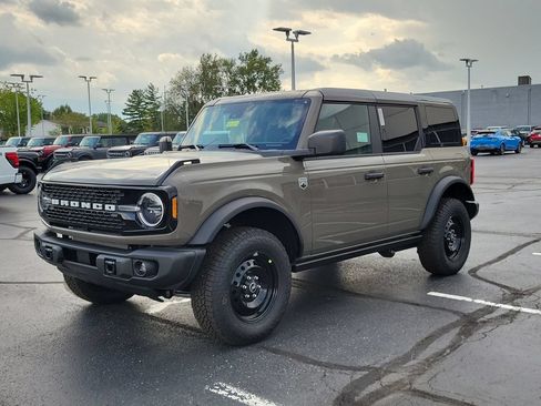 New 2026 Ford Bronco Big Bend w/ Black Diamond Package AWD/4WD image 8