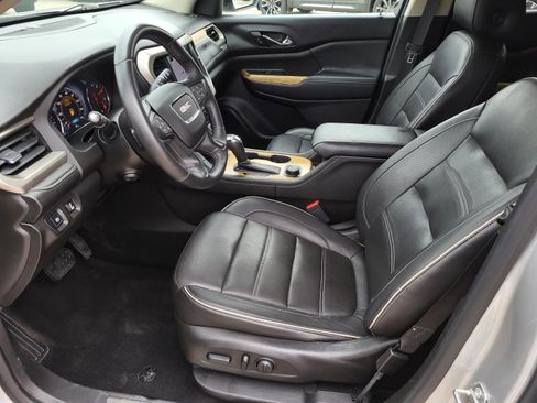 Used 2017 GMC Acadia Denali w/ Technology Package FWD image 22
